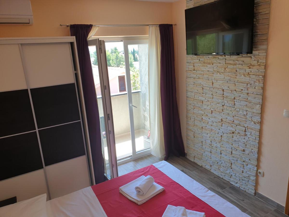 Apartmani Goga Starigrad Paklenica Extérieur photo