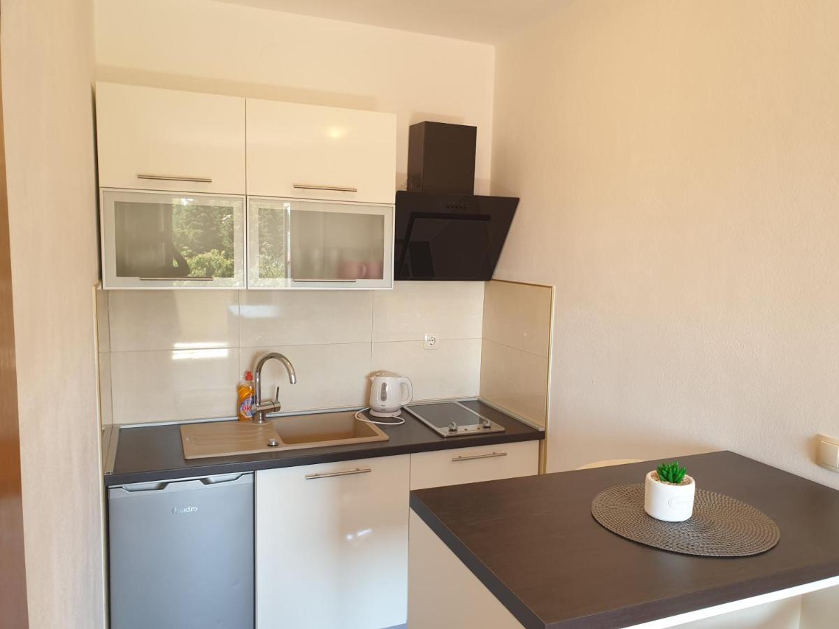 Apartmani Goga Starigrad Paklenica Extérieur photo